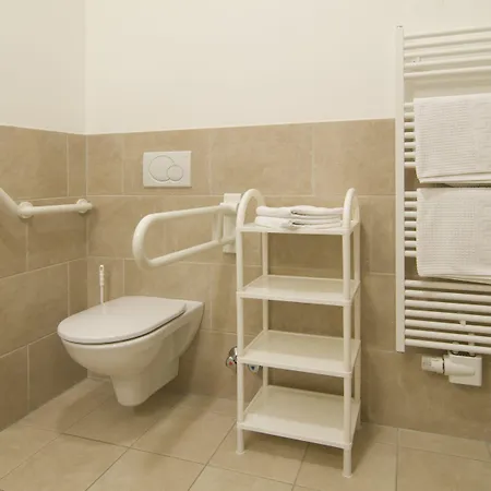 מלון Braeuwirt 3*