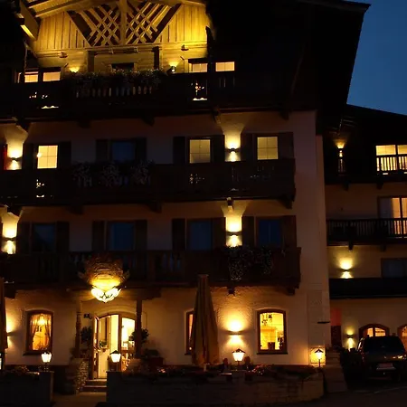 Otel Braeuwirt 4*