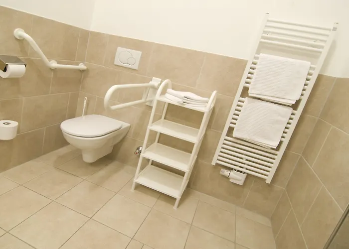 Готель Braeuwirt 3*